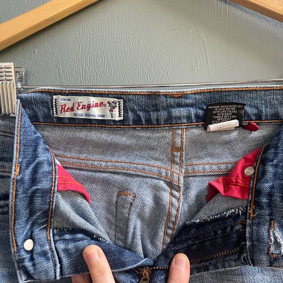 Red Engine Women's Vintage Denim Cropped Jeans Size 28 EUC - Picture 7 of 14